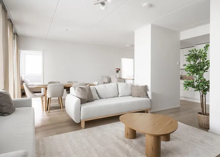 Premium Retreat - 3bdr - Sauna - Free Parking Jyväskylä