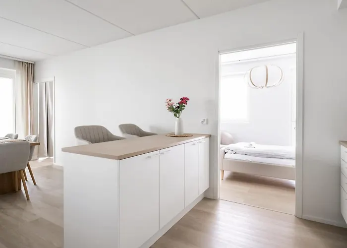 Premium Retreat - 3bdr - Sauna - Free Parking Appartement